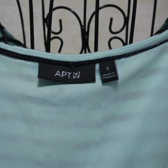 🎉APT. 9 Blue Black Stripes Short Sleeve Shirt Top - Picture 8 of 11